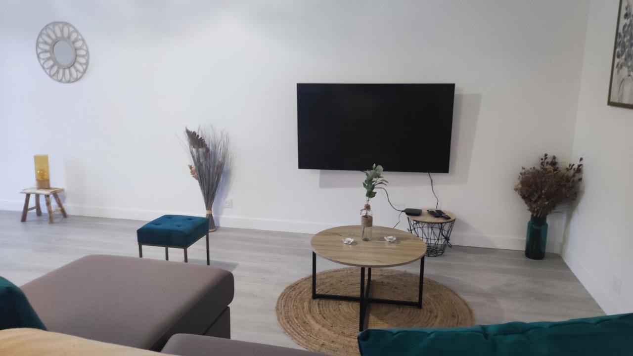 Calypso- Grand T3 70 M2 - Arrivee Autonome - Parking Prive Gratuit Apartment Melun Exterior photo