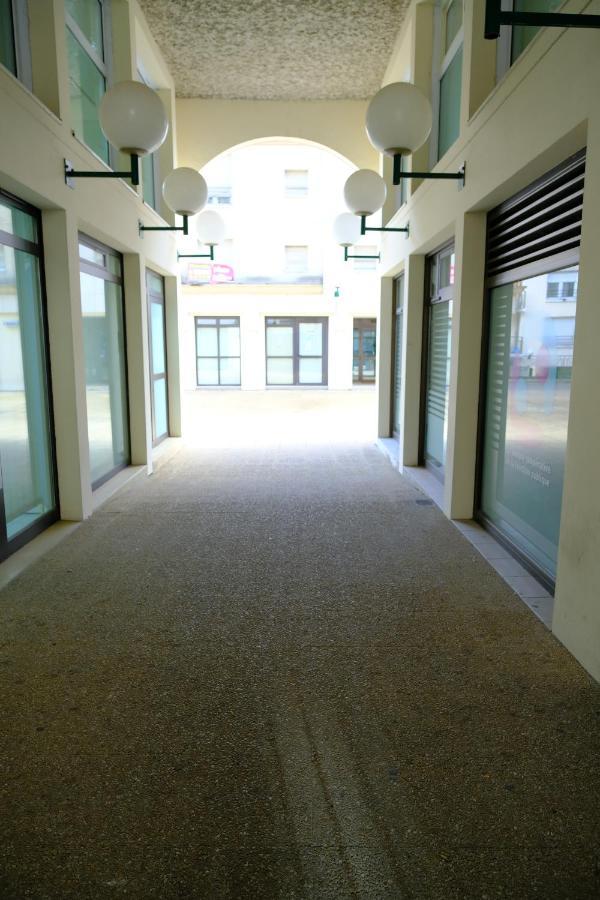 Calypso- Grand T3 70 M2 - Arrivee Autonome - Parking Prive Gratuit Apartment Melun Exterior photo