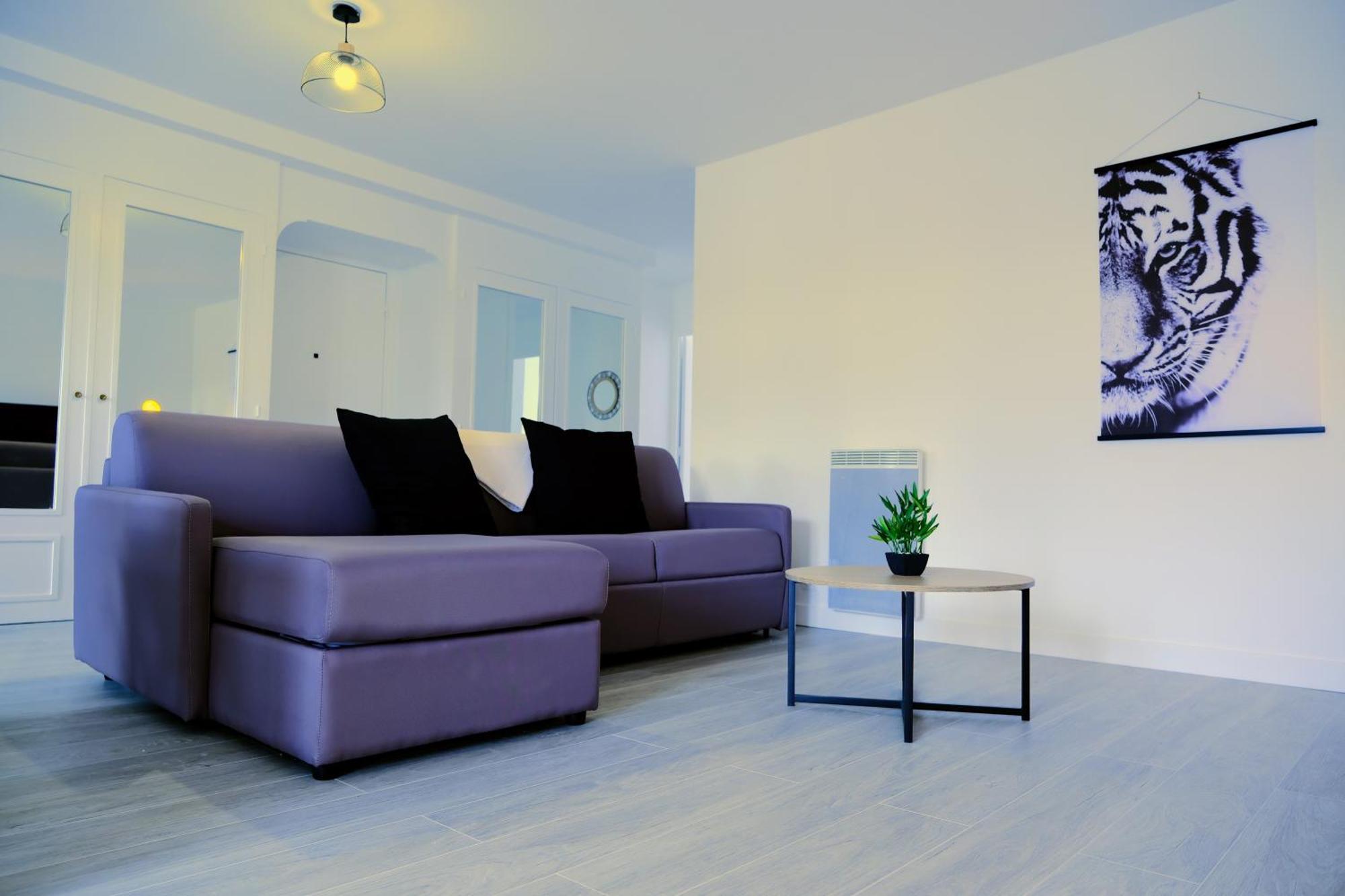 Calypso- Grand T3 70 M2 - Arrivee Autonome - Parking Prive Gratuit Apartment Melun Exterior photo